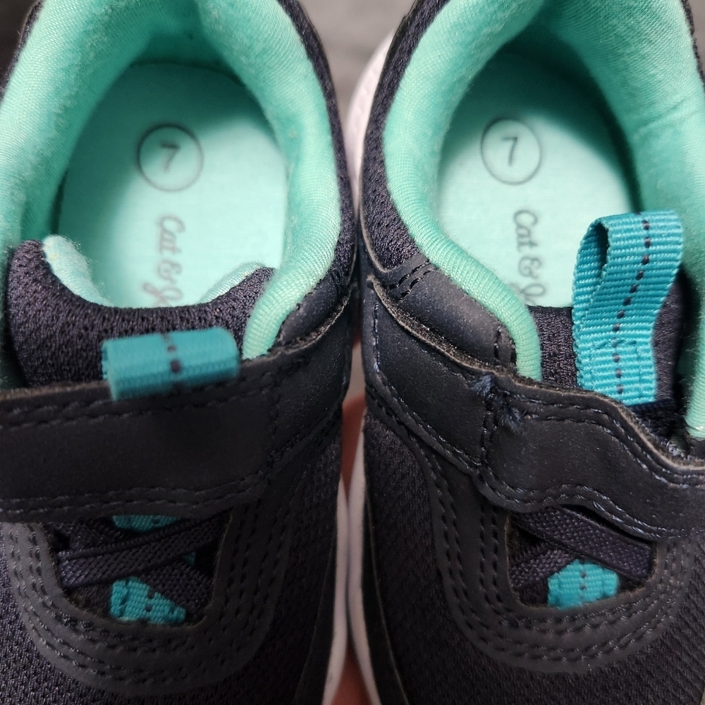 Cat & Jack Kids Black and Green Sneakers NWOT - Picture 2 of 5